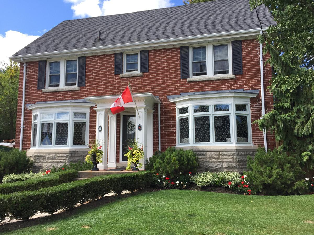 Robinsong Bed & Breakfast Thorold Exterior photo
