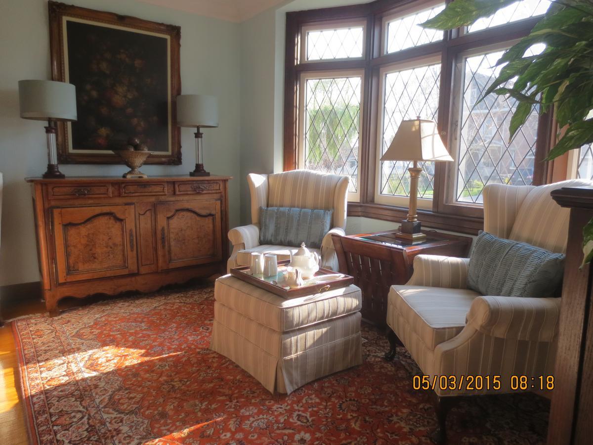 Robinsong Bed & Breakfast Thorold Exterior photo