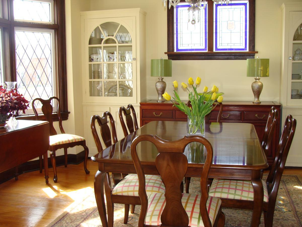 Robinsong Bed & Breakfast Thorold Exterior photo