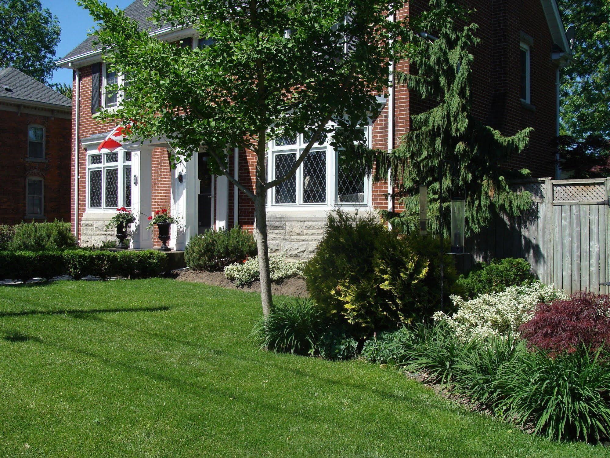 Robinsong Bed & Breakfast Thorold Exterior photo