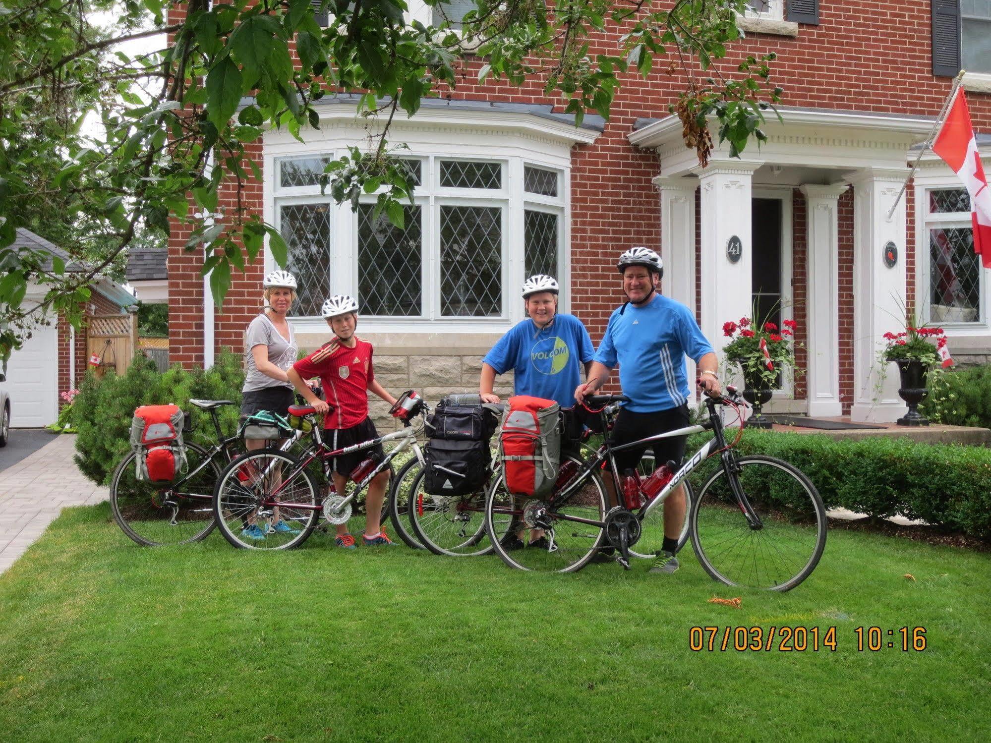 Robinsong Bed & Breakfast Thorold Exterior photo